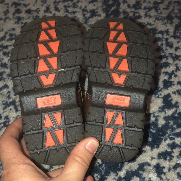 Toddler Duck Boots - Picture 3 of 5